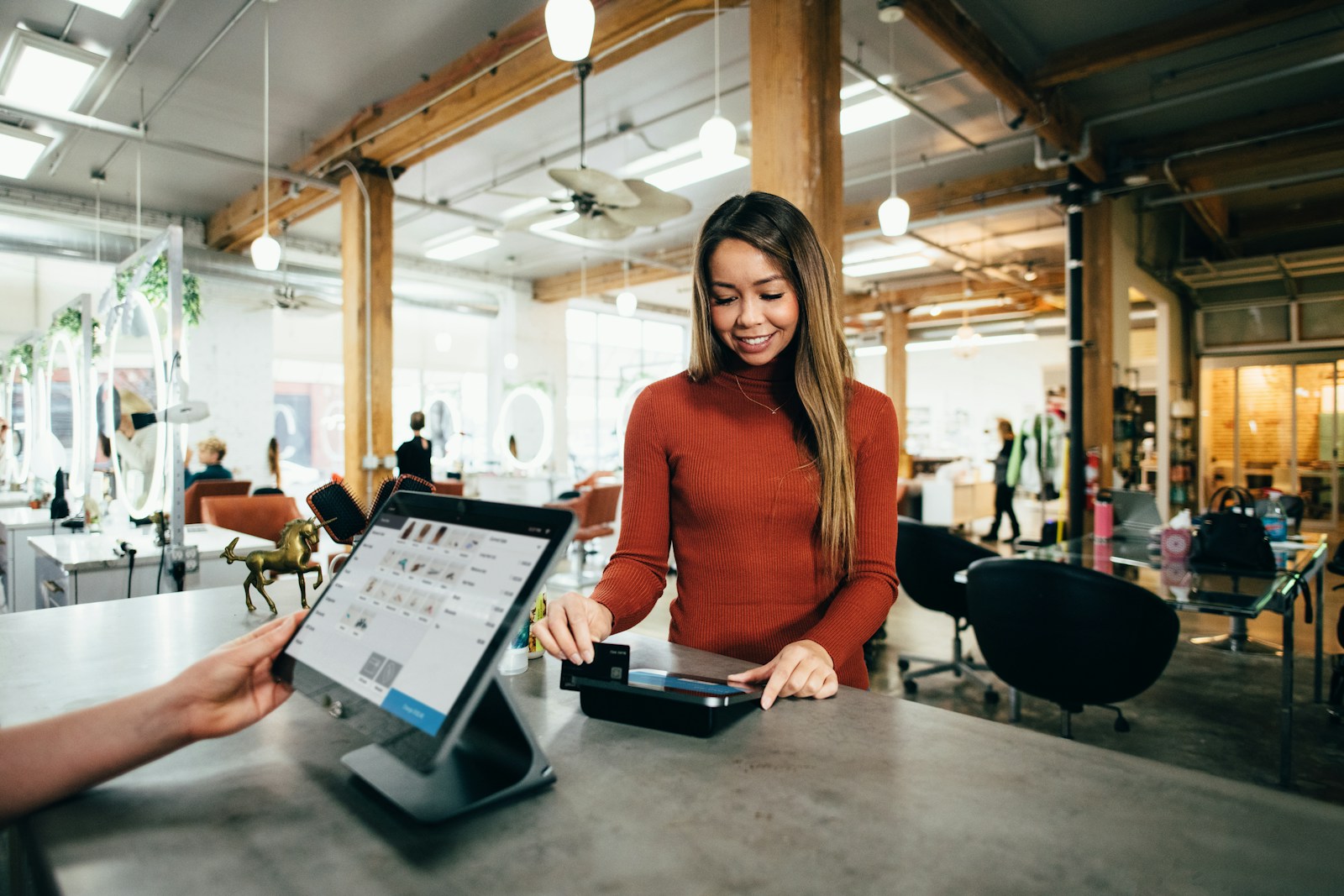 When Does Commercial Umbrella Insurance Kick In? Real-World Examples
